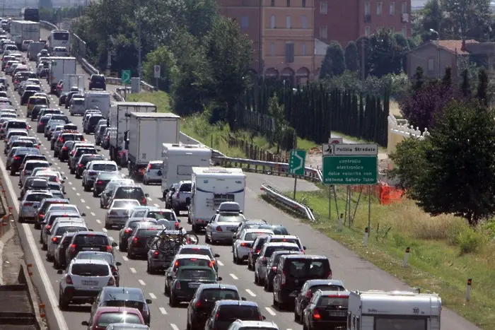 140 000 българи са в чужбина за празниците (обновена)