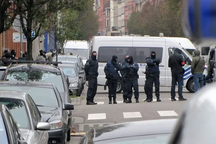 Полицейската операция в Моленбеек приключи