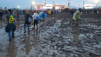 Светкавица рани 51 души на Rock am Ring в Германия