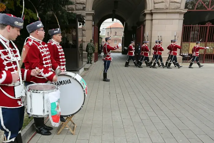 Президентът свиква КСНС заради политическата криза