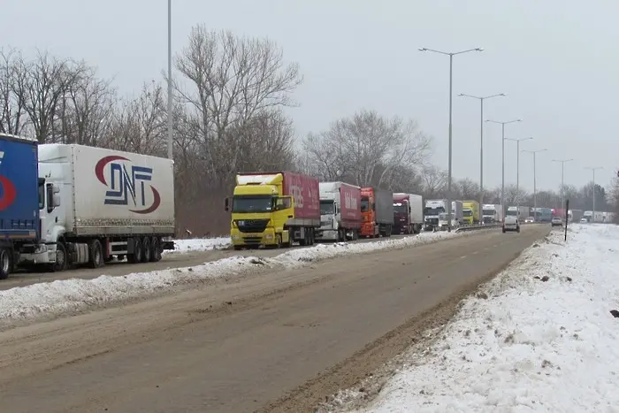 Дунав мост 2 под блокада