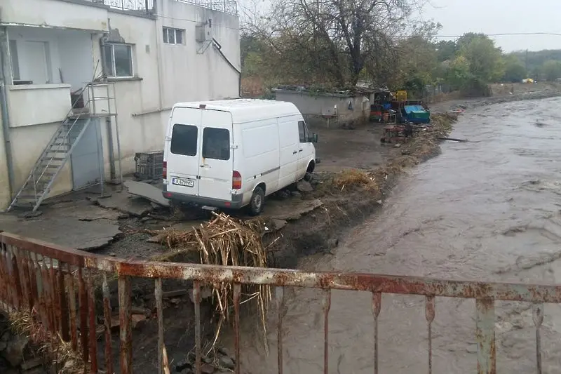 Потопът в Бургаска област (СНИМКИ)