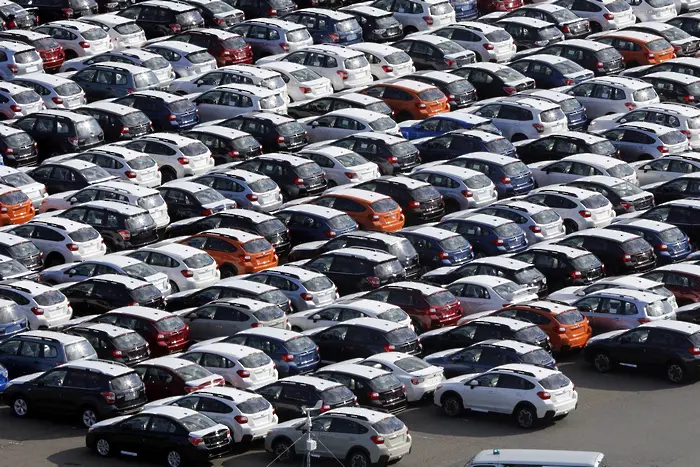 Европейският автомобилен пазар удари дъното