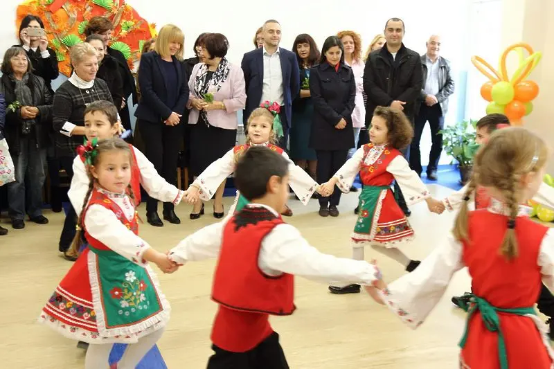 Обещано от Фандъкова: до две години всички деца на градина близо до дома им