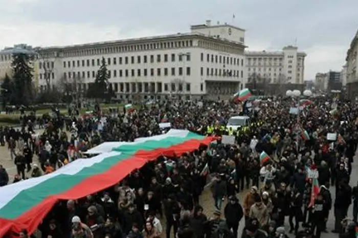 Синдикатите: Национална стачка не е като да говориш на площада