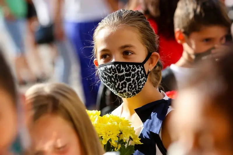 Подготовката за връщане на учениците в клас започва с масово тестване