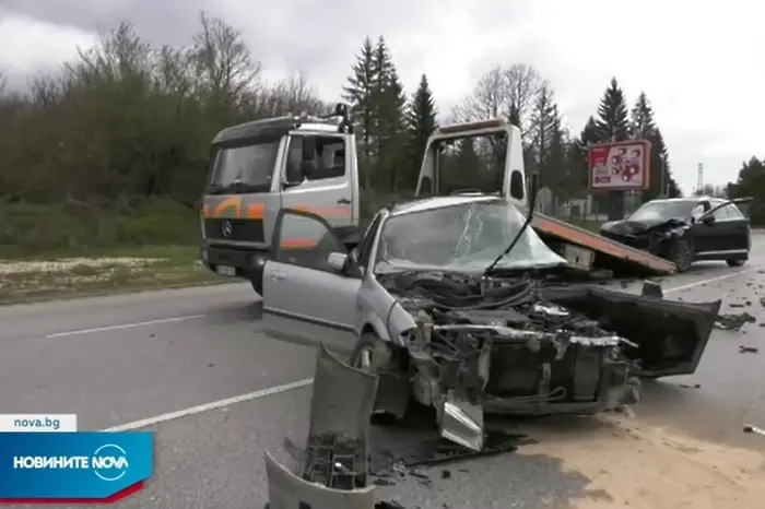 Само за ден: втора ужасна катастрофа с жертви. Участва шеф на АПИ