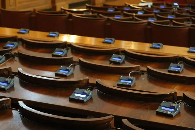 12 нови депутати влязоха в парламента
