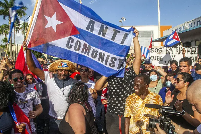 „Човешки права - навсякъде, но не и в Куба“