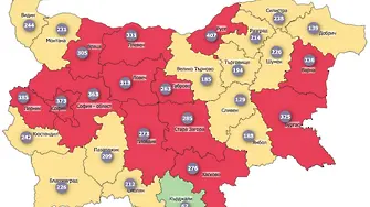 COVID картата: половината области са вече в жълто