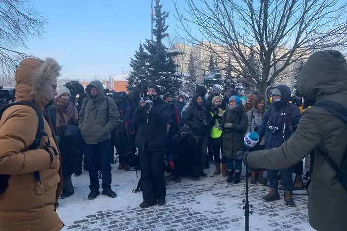 Ликвидираха и Правозащитния център 