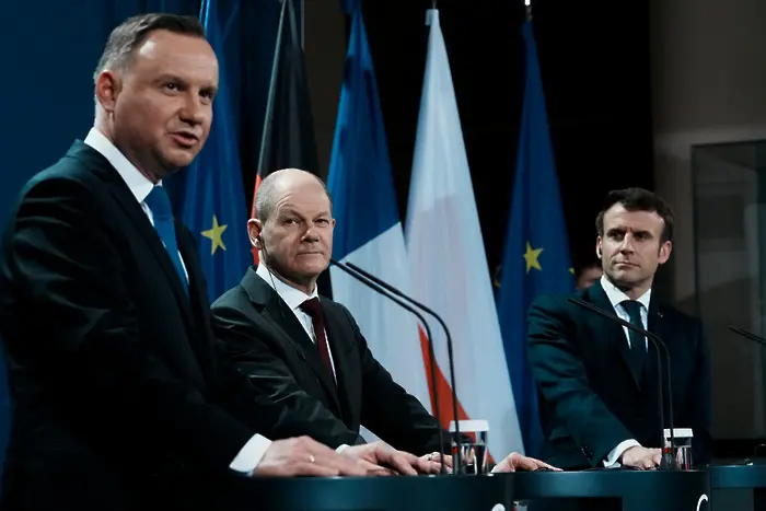 Германия, Франция и Полша искат диалог с Русия