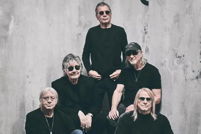 Титаните Deep Purple препълниха 