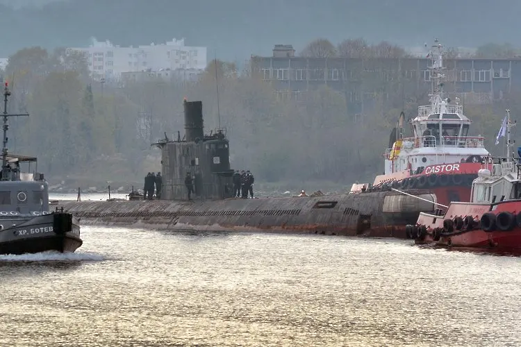 Ексминистър на Орешарски се извини - подводницата 