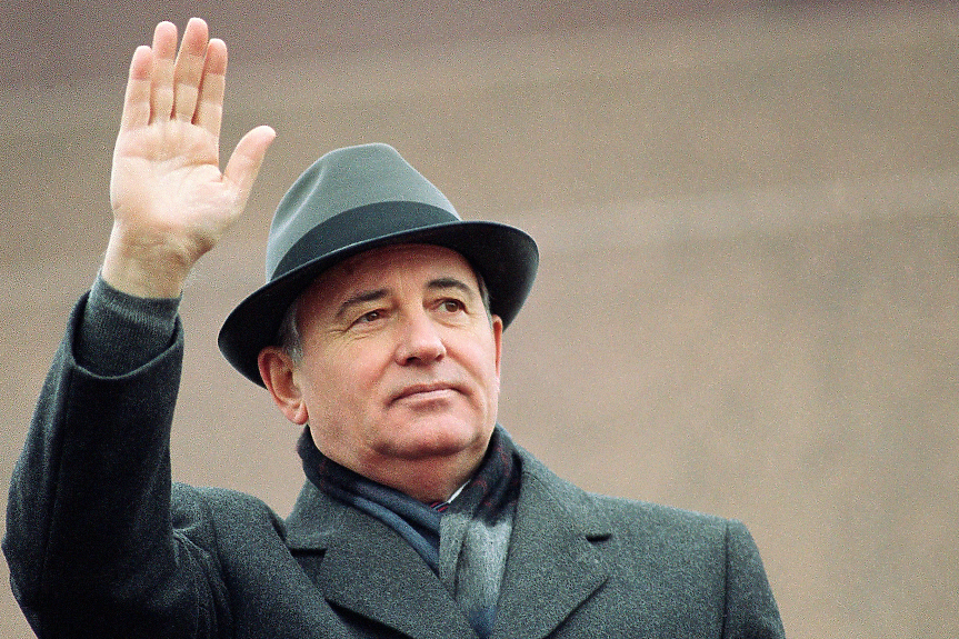 На 91 г. почина Михаил Горбачов
