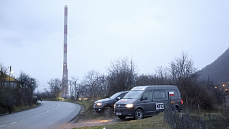 Напрегната нощ в Косово: експлозии, стрелба. Блокадите остават