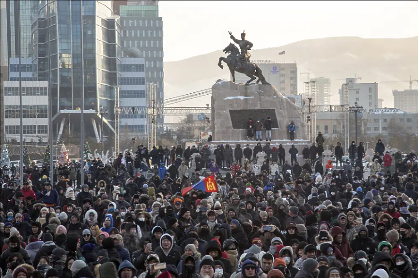 Хиляди на протест в Монголия заради корупцията