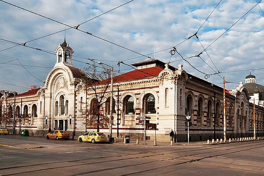 Централните хали в София отварят отново на 23 май