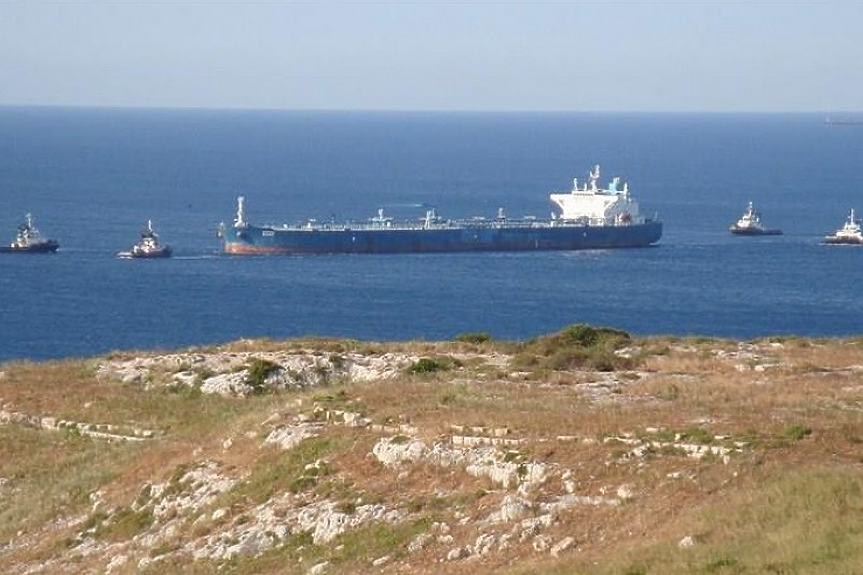 Русия шпионира Северно море с цивилни кораби