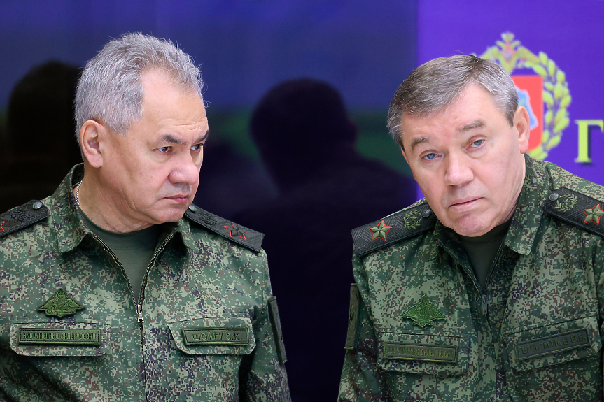 Международният наказателен съд издаде заповеди за арест на Шойгу и Герасимов