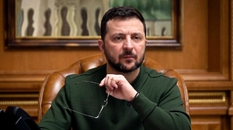 ДЕНЯТ В НЯКОЛКО РЕДА: САЩ изоставят Украйна, Русия я обстрелва рекордно
